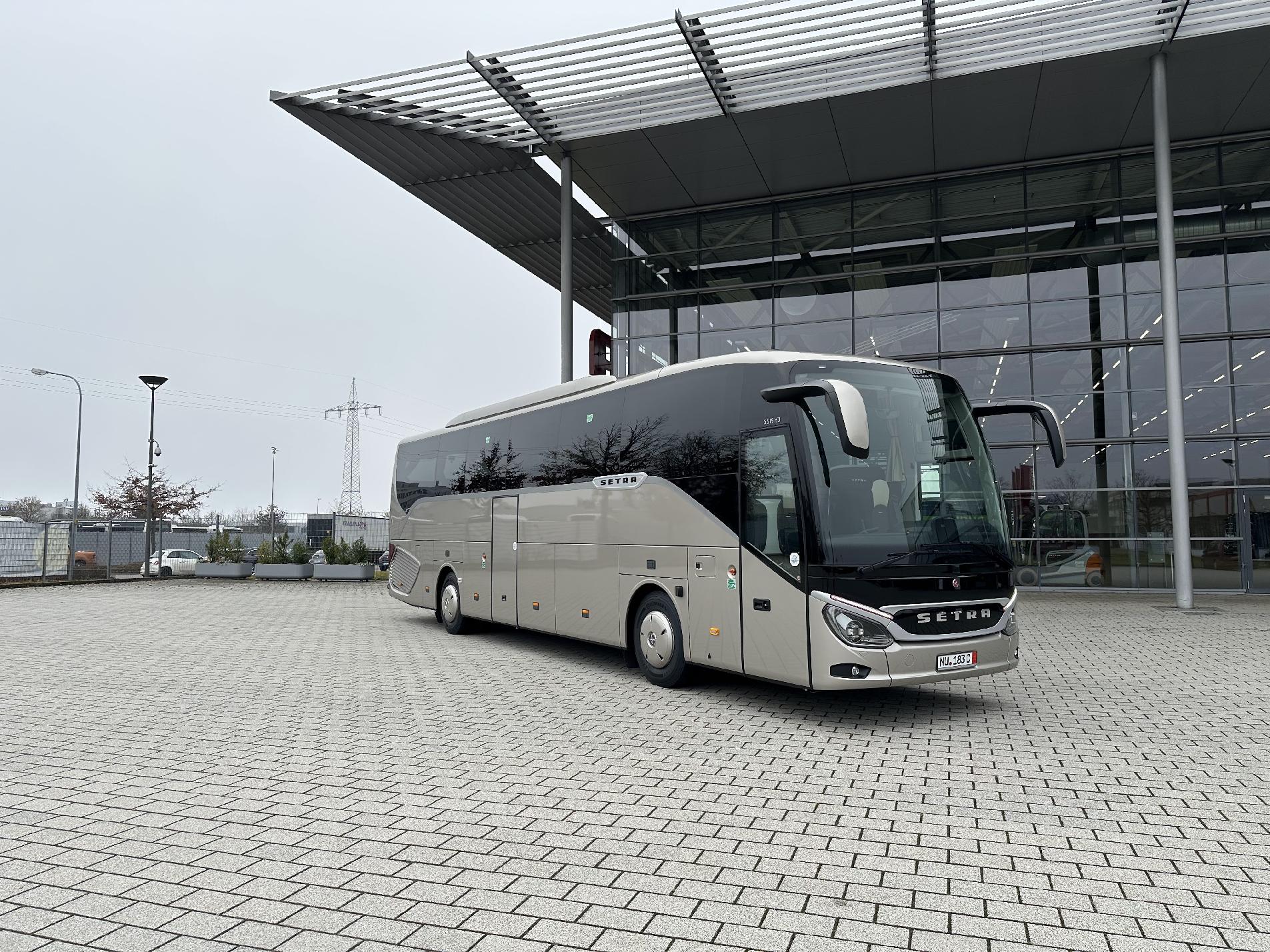 Flottabővítés prémium kivitelben – bemutatjuk új SETRA 515HD autóbuszunkat