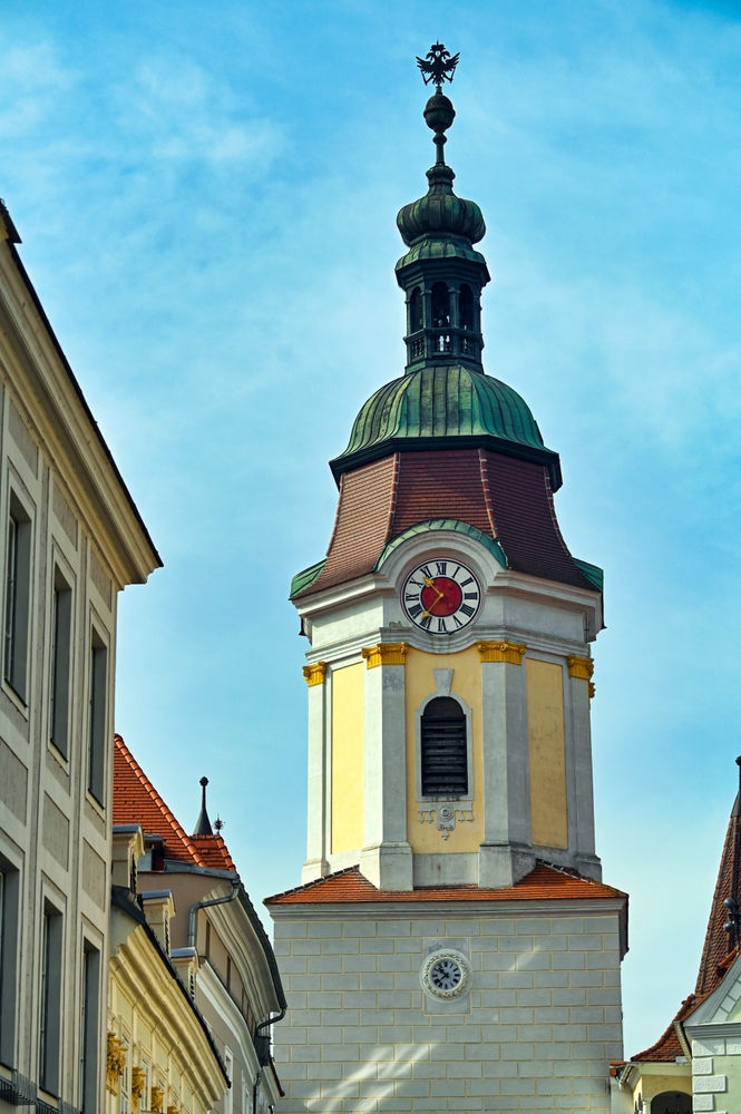 A képen a Steiner Tor (Kő kapu) látható, amely Krems an der Donau városának egyik legismertebb történelmi nevezetessége. - Z(s)eppelin utazás