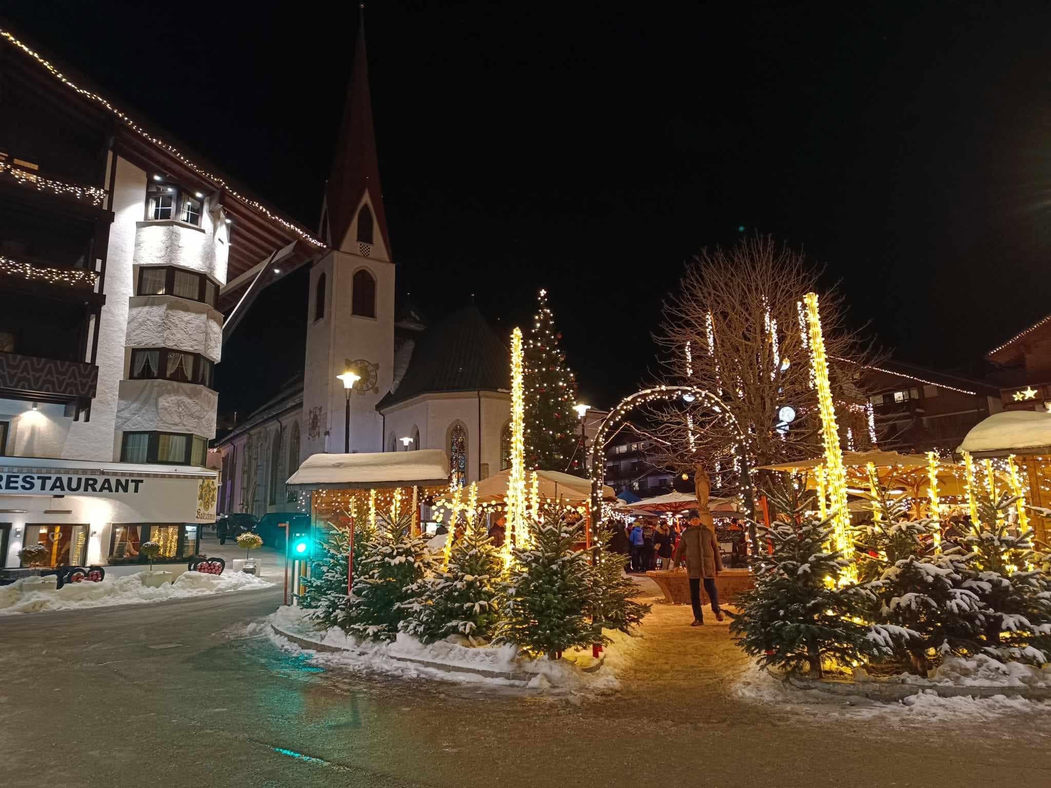 Ez a kép a Seefeld in Tirolban található karácsonyi vásárt ábrázolja. - Z(s)eppelin utazás