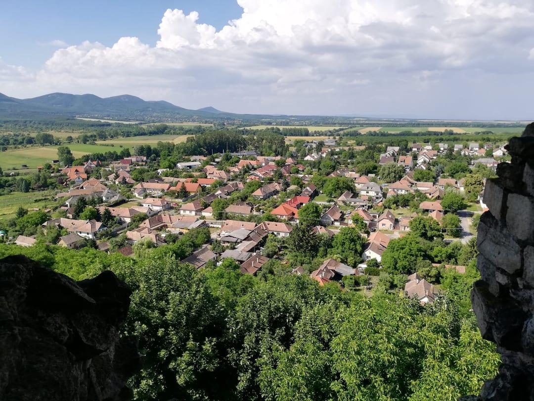 BÖRZSÖNY REJTETT TITKAI  KISVASÚTTAL, VADASKERTI KALANDDAL