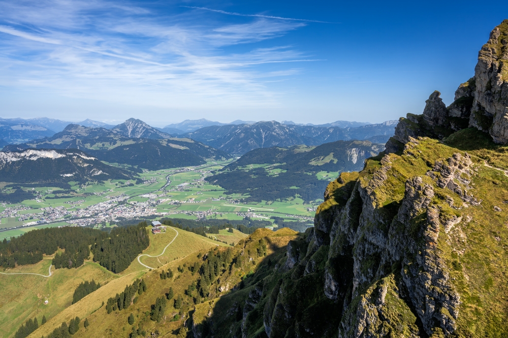 A képen a Kitzbüheler Horn látható a tiroli Kitzbühel-alpokban, Ausztriában.  - Z(s)eppelin utazás