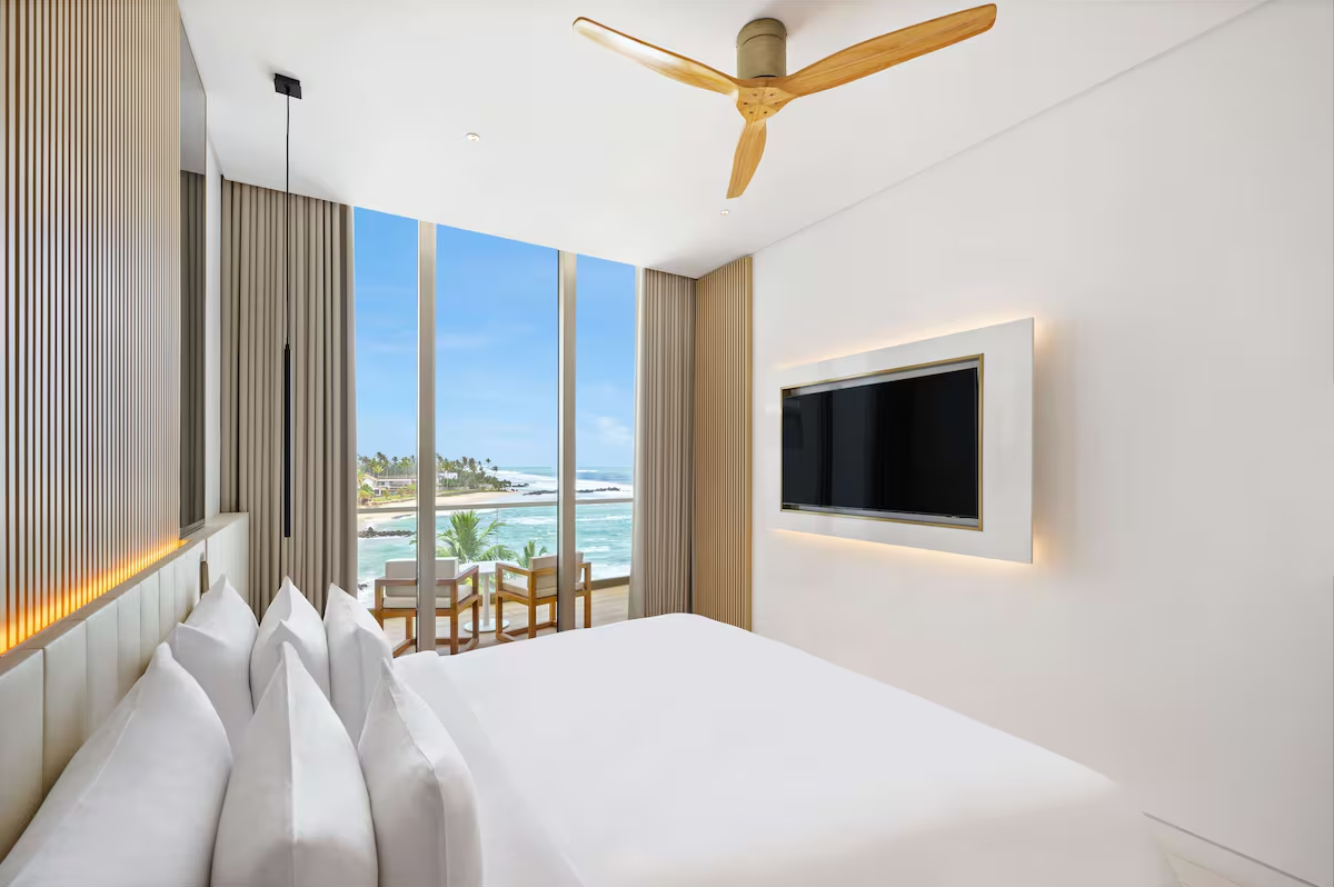 Radisson Collection Resort, Galle - Collection Deluxe Room with ocean view - alap szoba